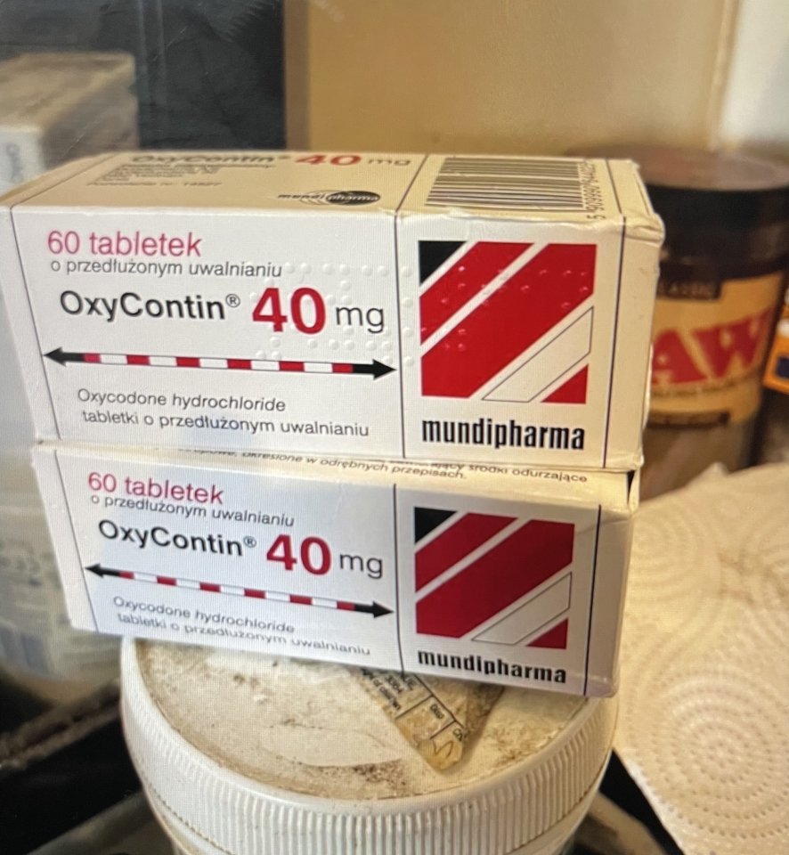 https://uniconshipping.com/public/storage/photos/1/Products/oxycontin/IMG_2242.jpg